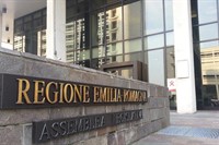 Confesercenti Forlì Cesena - REGIONE EMILIA ROMAGNA    NUOVO BANDO RIVOLTO AGLI ESERCIZI COMMERCIALI POLIFUNZIONALI  BIENNIO 2023 - 2024